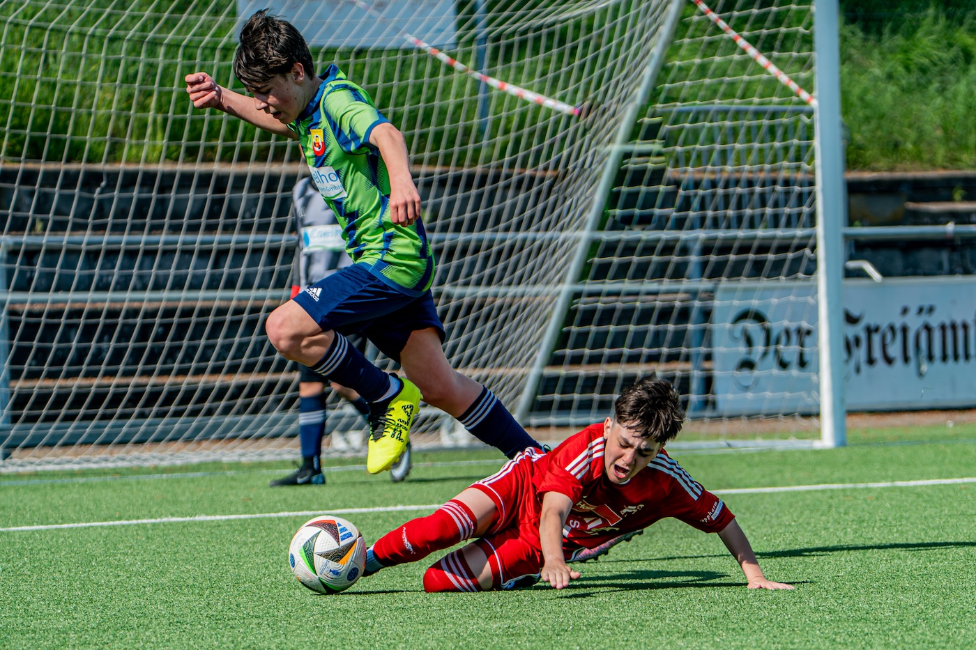 Trainingsszene mit Sprung und Bewegung